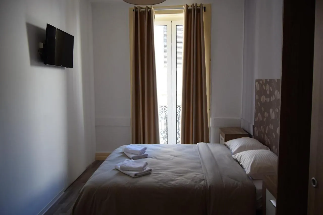 Madeirarooms Funchal  Guest house Funchal (Madeira)